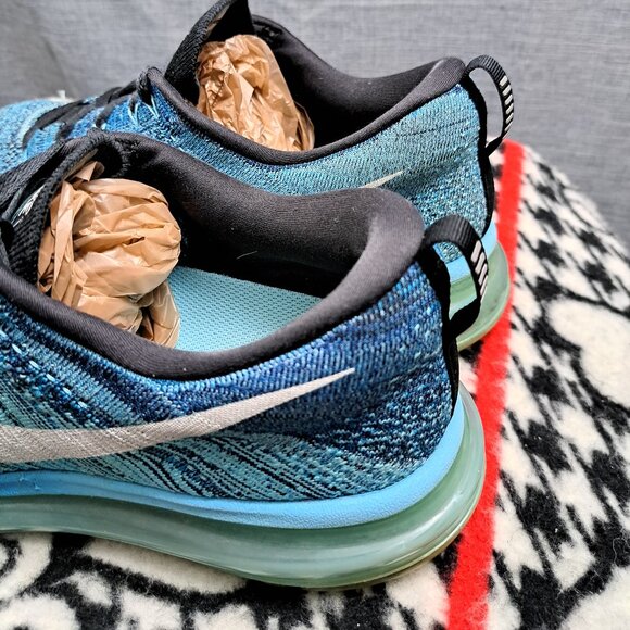 Size 11 Nike Flyknit Air Max Blue Lagoon Men Sneakers 620469-003 - Picture 5 of 13